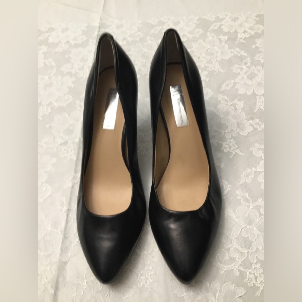 INC International Concepts Women's Classic Black leather Heels